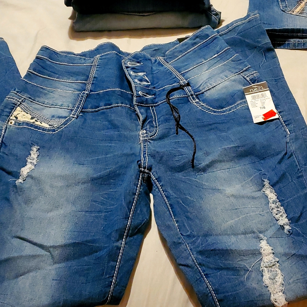 High-waisted twenty one black jeans 7/8 X 30